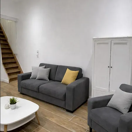 Tour Eiffel Chateau Montparnasse Apartment Paris
